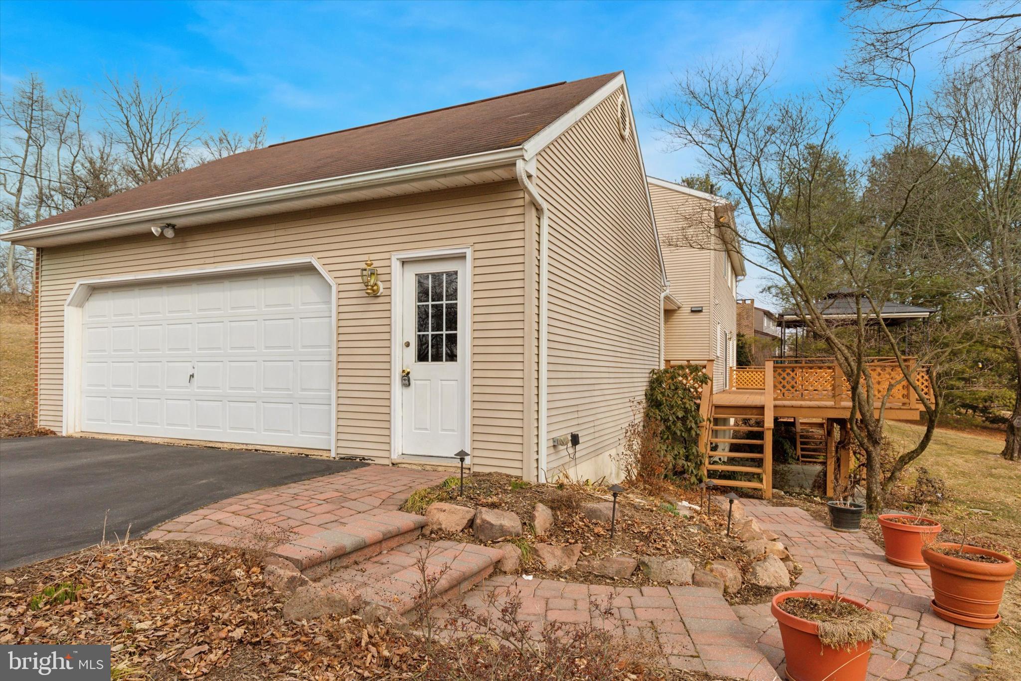 82 Starr Road Reading, PA 19608 - Photo 40 of 56 a backyard of a house