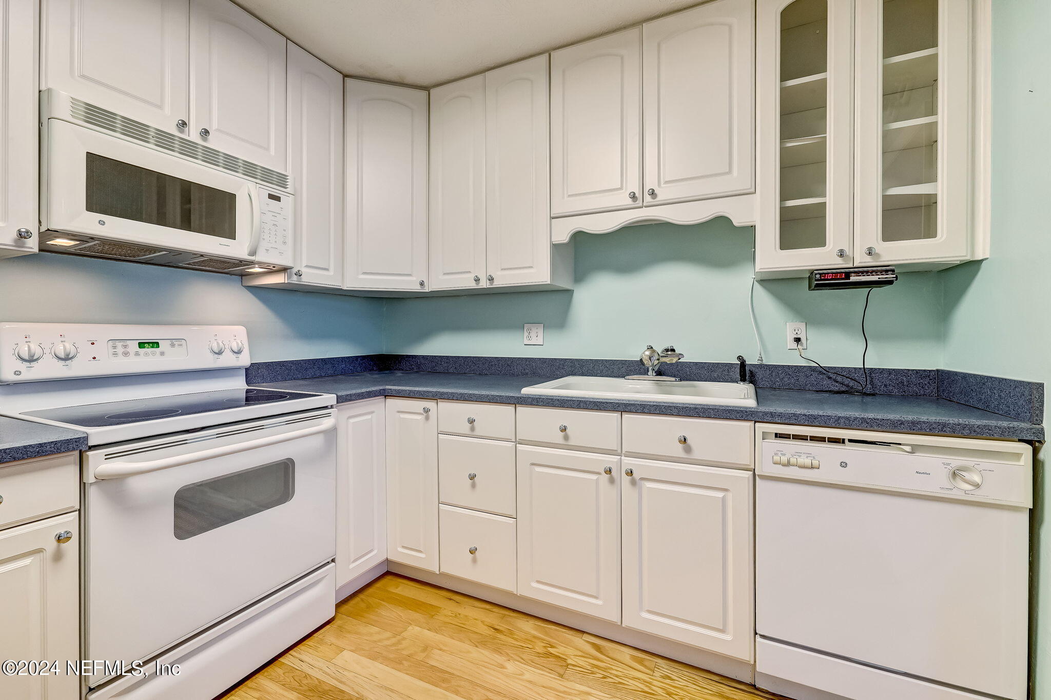 4358 Timuquana Road, Unit 143 Jacksonville, FL 32210 - Photo 11 of 33 10-web-or-mls-LR 4358 Timuquana Rd Unit