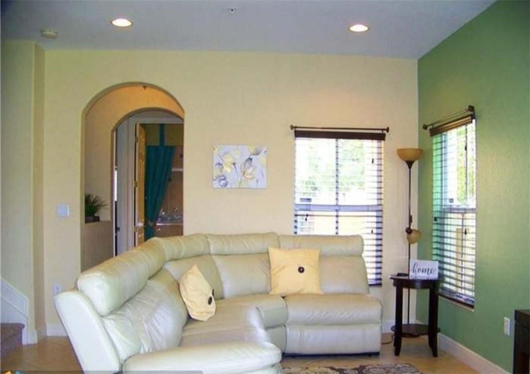 2851 Prospect Road, Unit 1006 Fort Lauderdale, FL 33309 - Photo 6 of 25 Photo 6