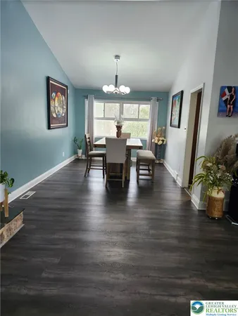 $549,000 | 811 South Glenwood Street, Allentown, PA 18103