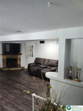$549,000 | 811 South Glenwood Street, Allentown, PA 18103