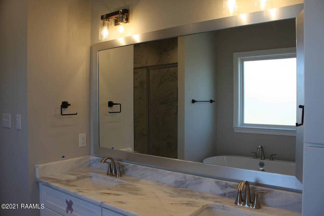1105 River Road Breaux Bridge, LA 70517 - Photo 10 of 15 IMG_9964