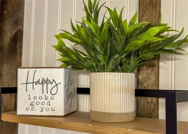 $350,000 | 21-26 Buckskin Drive, Linn Valley, KS 66040