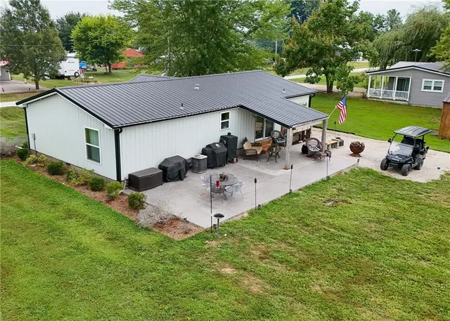 $350,000 | 21-26 Buckskin Drive, Linn Valley, KS 66040