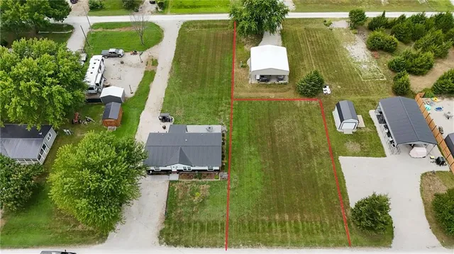 $350,000 | 21-26 Buckskin Drive, Linn Valley, KS 66040