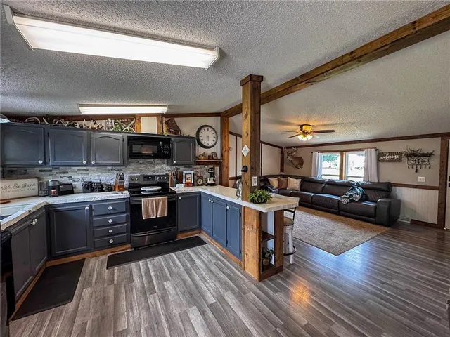 $350,000 | 21-26 Buckskin Drive, Linn Valley, KS 66040