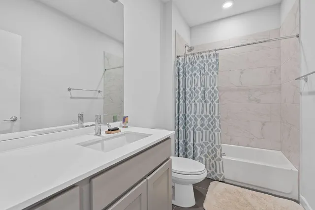 $2,300 | 801 North Bluff Drive, Unit 59, Austin, TX 78745