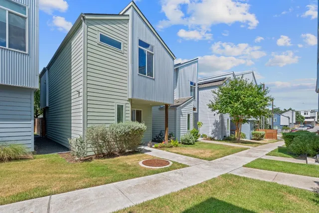 $2,300 | 801 North Bluff Drive, Unit 59, Austin, TX 78745