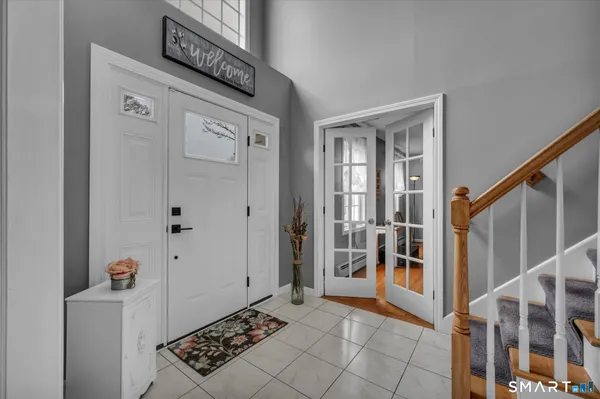 $794,900 | 14 Reservoir Drive, Wallingford, CT 06492