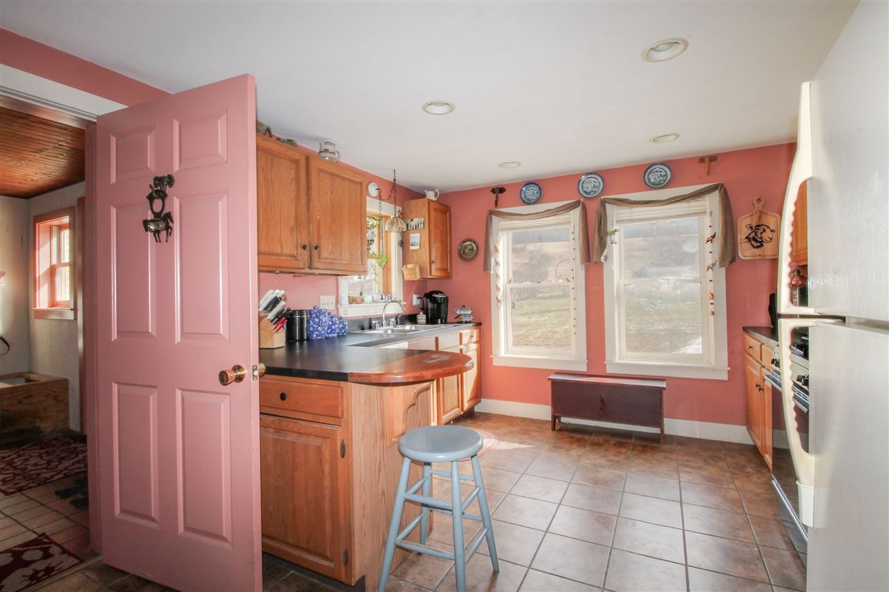 588 Fish Hill Road Randolph, VT 05060 - Photo 9 of 22