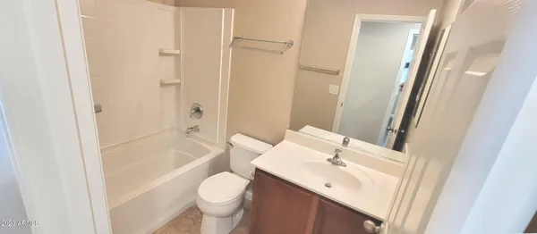 $1,895 | 1814 West Desert Hills Drive, San Tan Valley, AZ 85144