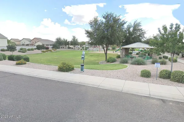 $1,895 | 1814 West Desert Hills Drive, San Tan Valley, AZ 85144