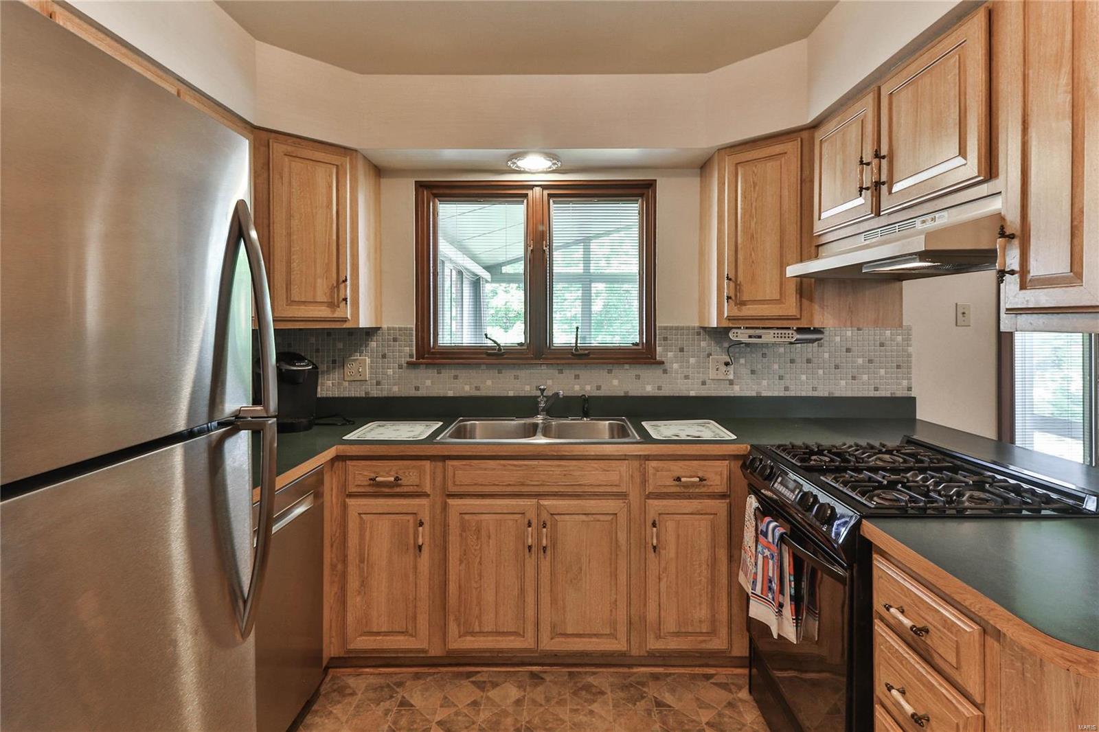 4911 Mattis Road St. Louis, MO 63128 - Photo 9 of 28 Gallery Image 9