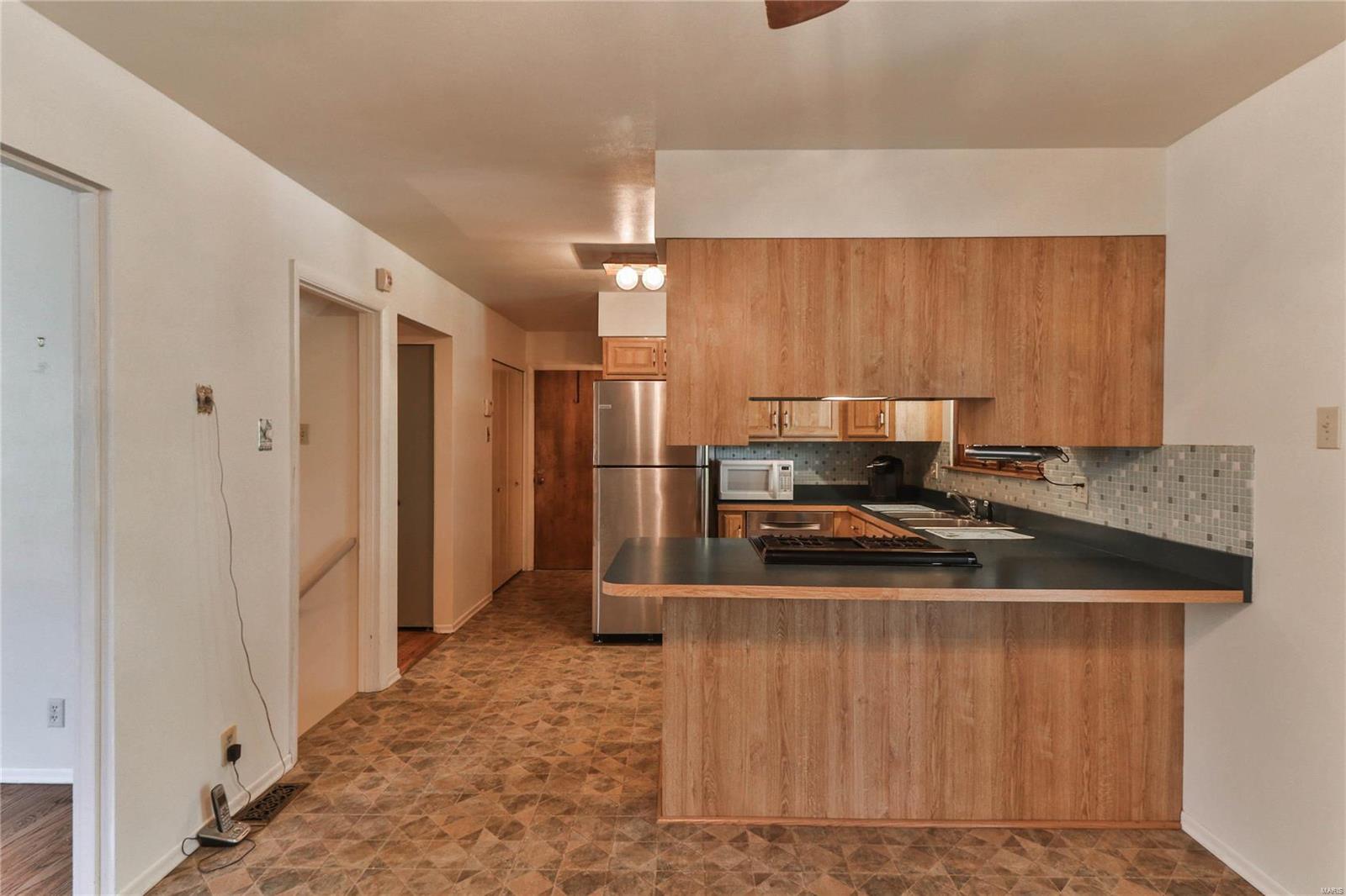 4911 Mattis Road St. Louis, MO 63128 - Photo 10 of 28 Gallery Image 10