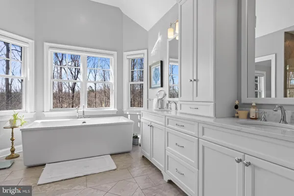 $4,200,000 | 2207 White Horse Road, Berwyn, PA 19312