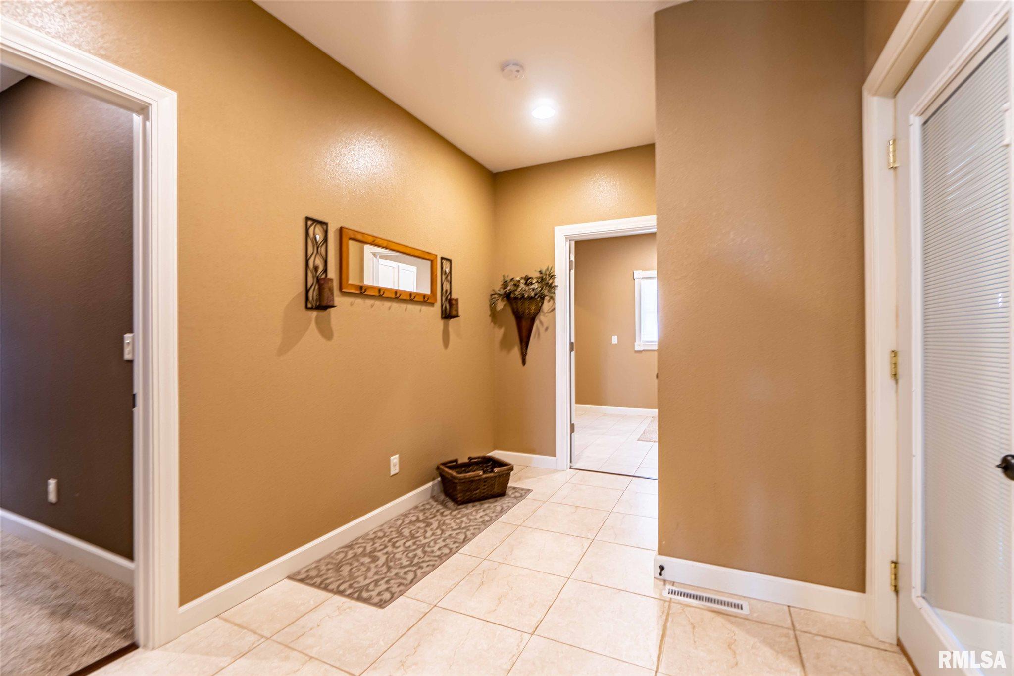 150 California Road Pekin, IL 61554 - Photo 21 of 35