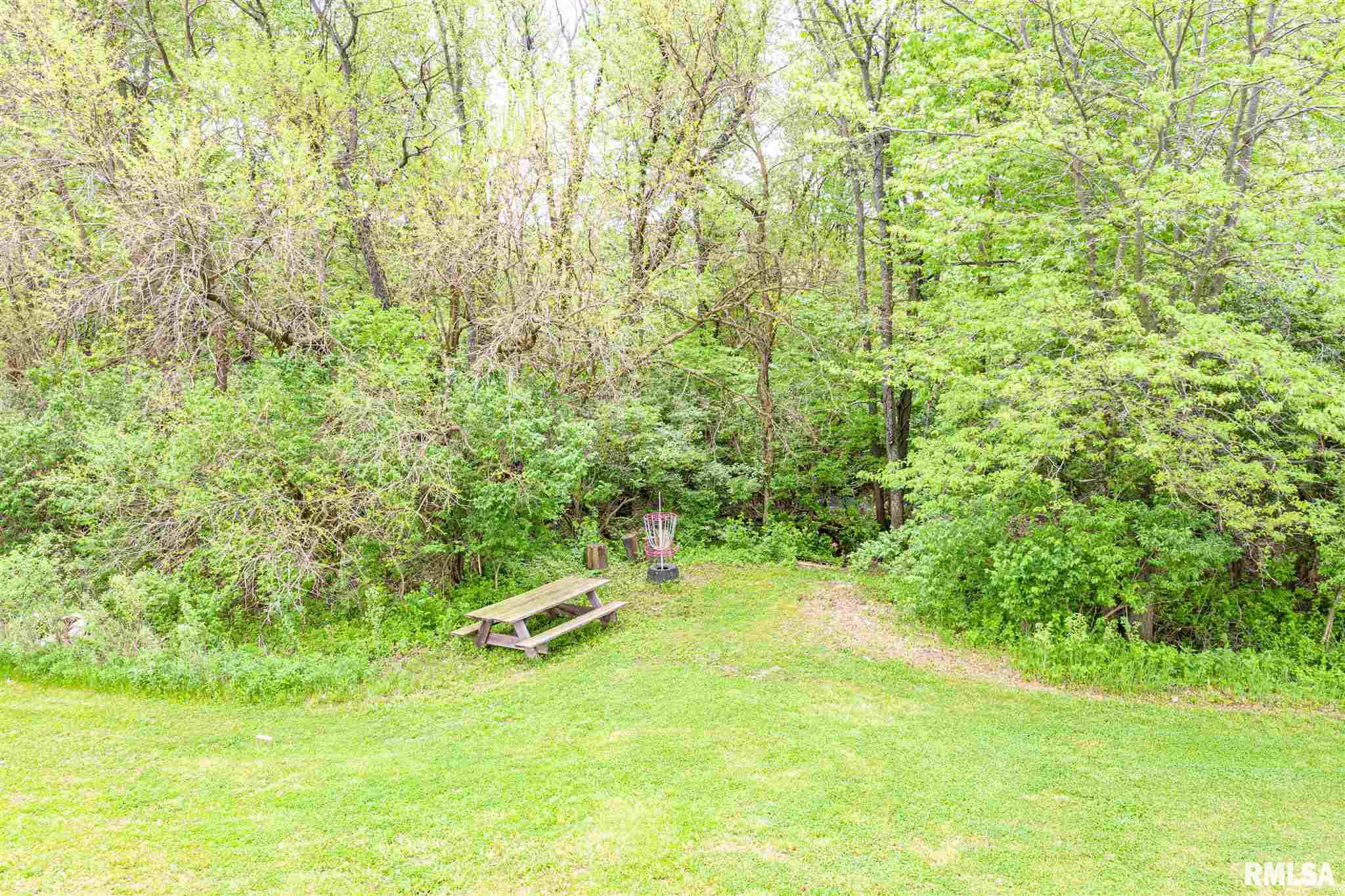 150 California Road Pekin, IL 61554 - Photo 5 of 35