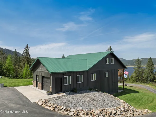 $1,275,000 | 14601 Highway 5, St. Maries, ID 83861