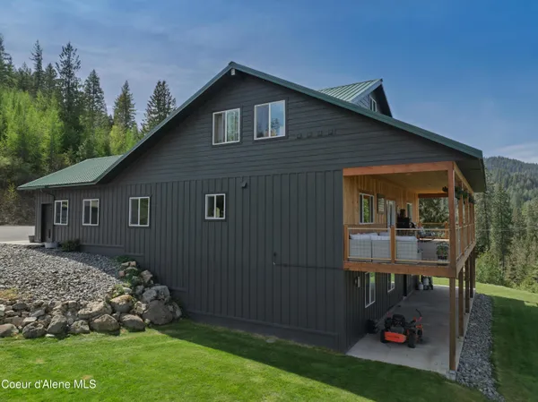 $1,275,000 | 14601 Highway 5, St. Maries, ID 83861