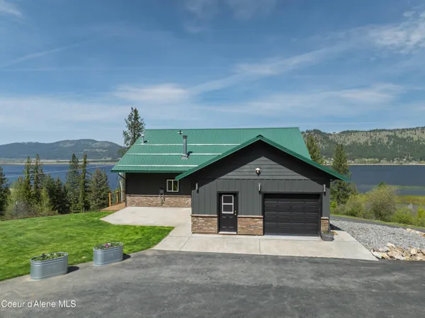 $1,275,000 | 14601 Highway 5, St. Maries, ID 83861
