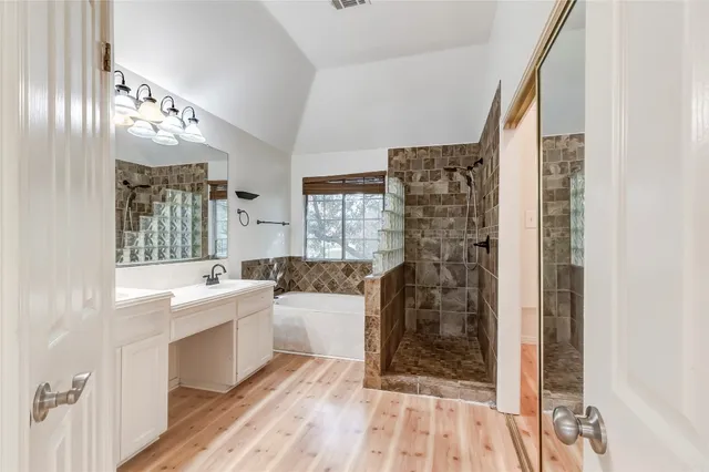 $2,400 | 1901 Springwater Drive, Round Rock, TX 78681