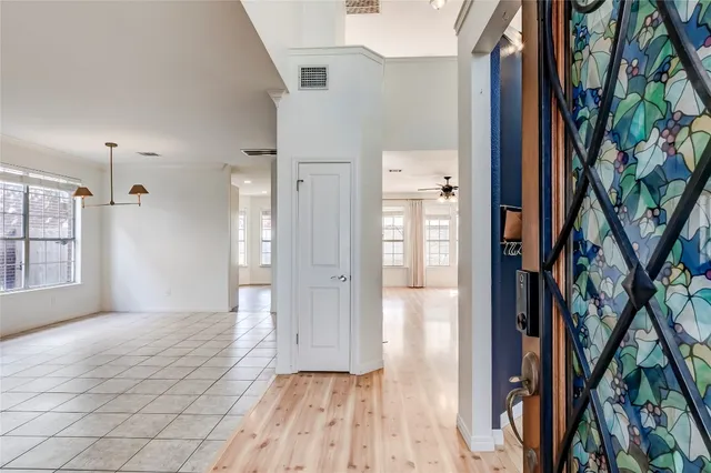 $2,400 | 1901 Springwater Drive, Round Rock, TX 78681