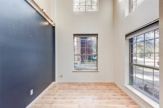 $2,400 | 1901 Springwater Drive, Round Rock, TX 78681