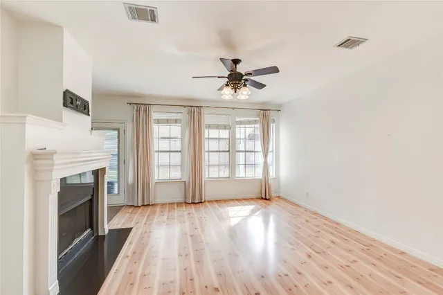 $2,400 | 1901 Springwater Drive, Round Rock, TX 78681