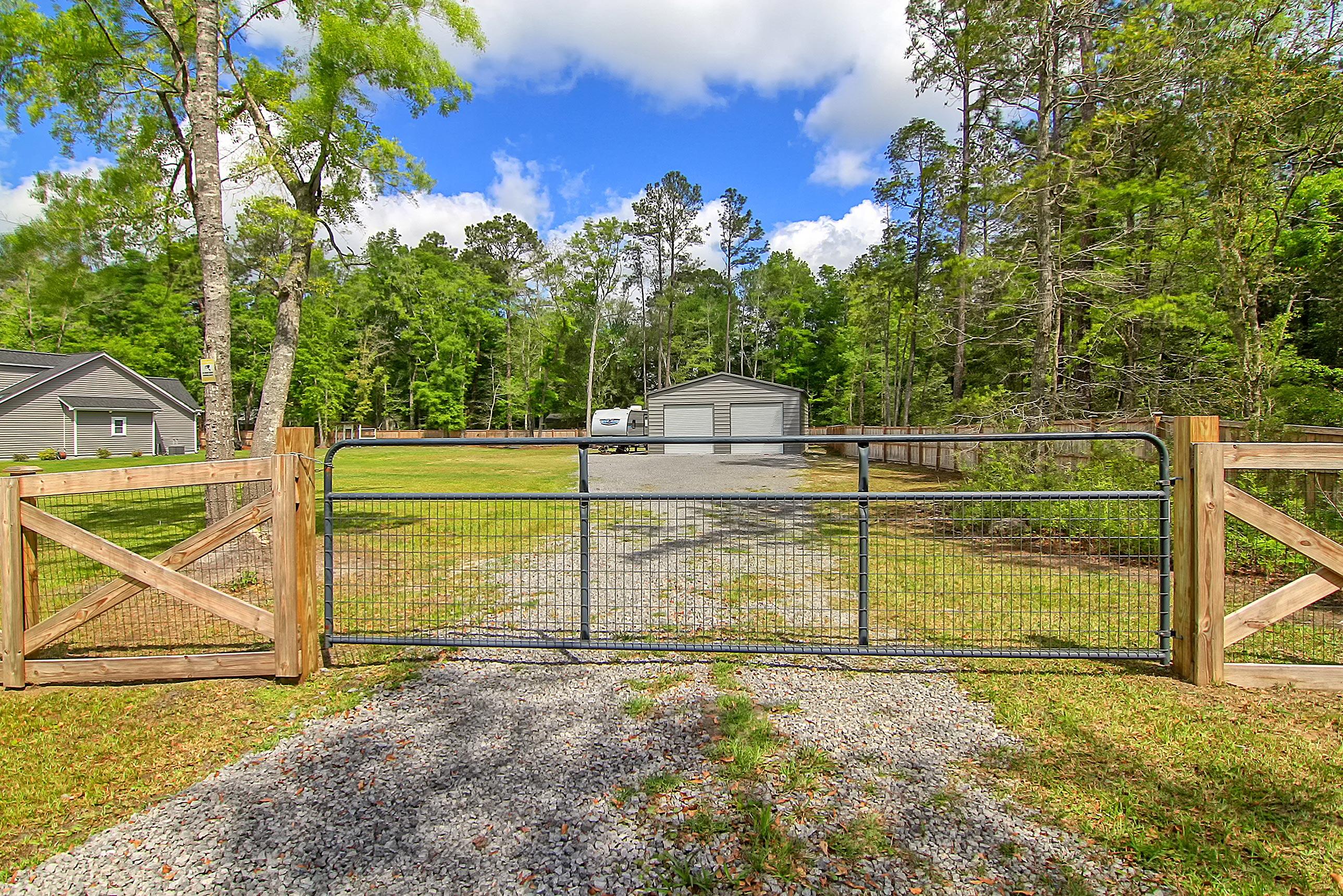 5886 Yellow Dog Road Ravenel, SC 29470 - Photo 7 of 48 CREM_5886 Yellowdog Road_043