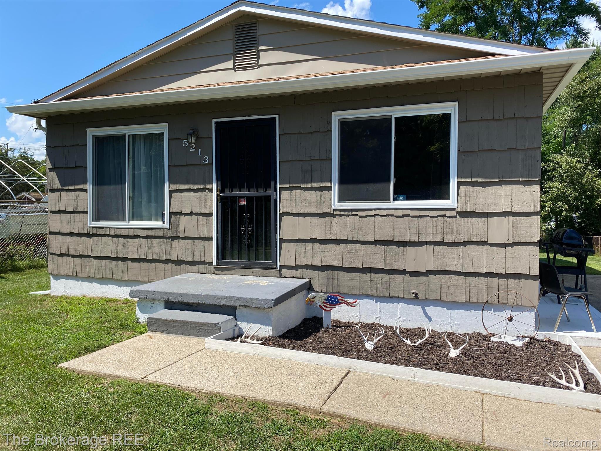 5213 Branch Road Flint, MI 48506 - Photo 1 of 15 Gallery Image 1