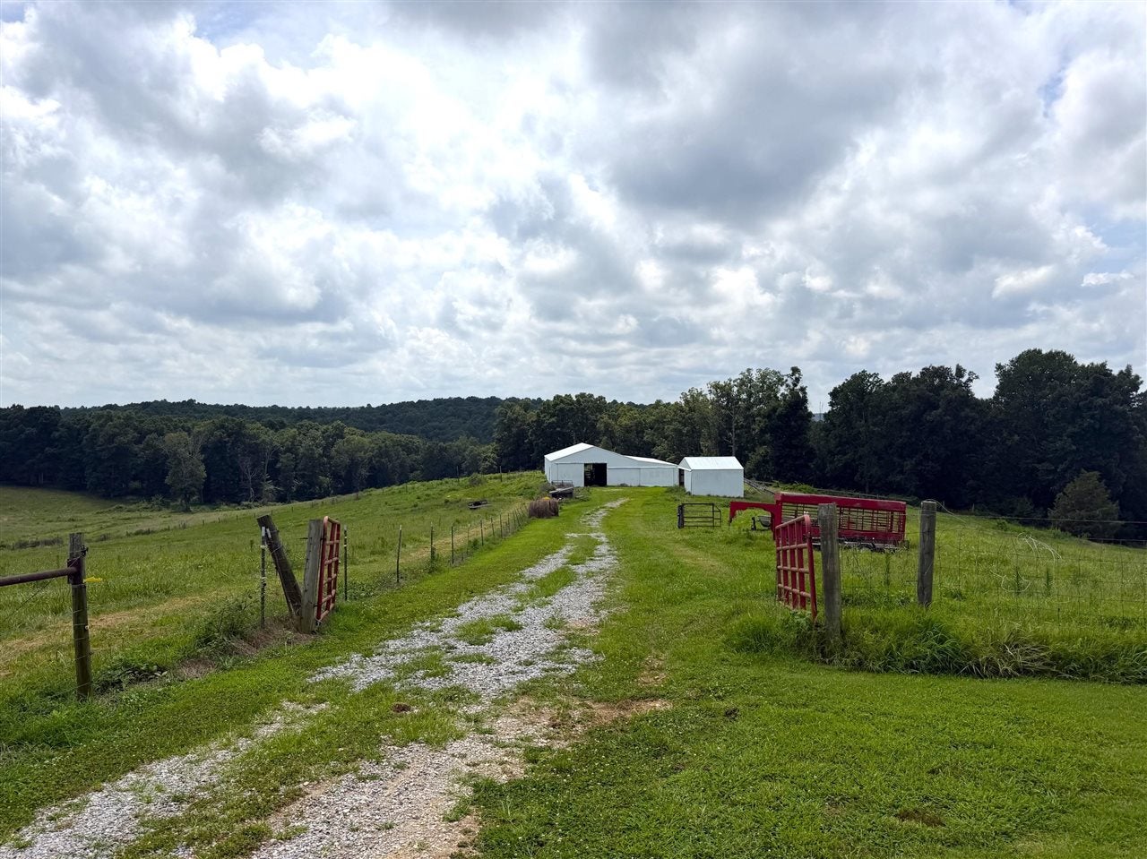 944 East Hack Road Brownsville, KY 42210 - Photo 16 of 22 Gallery Image 16