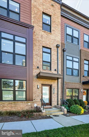 $1,049,900 | 3510 Bellflower Lane, Rockville, MD 20852