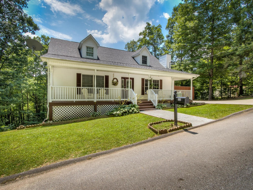 152 Vaughn Road Hampton, TN 37658 - Photo 1 of 29 Photo 1
