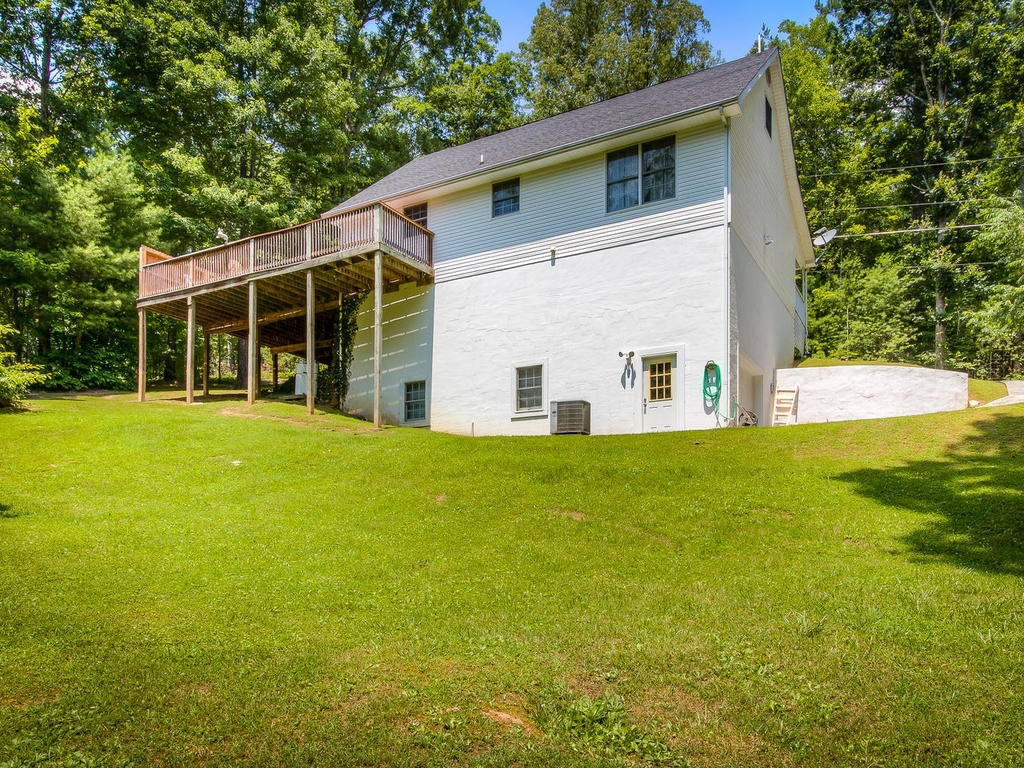 152 Vaughn Road Hampton, TN 37658 - Photo 29 of 29 Photo 29