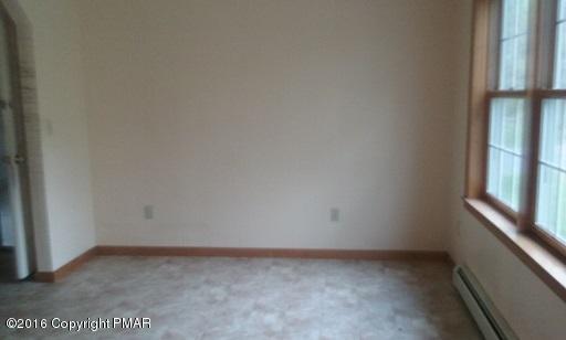 170 Gower Road Albrightsville, PA 18210 - Photo 9 of 15 4