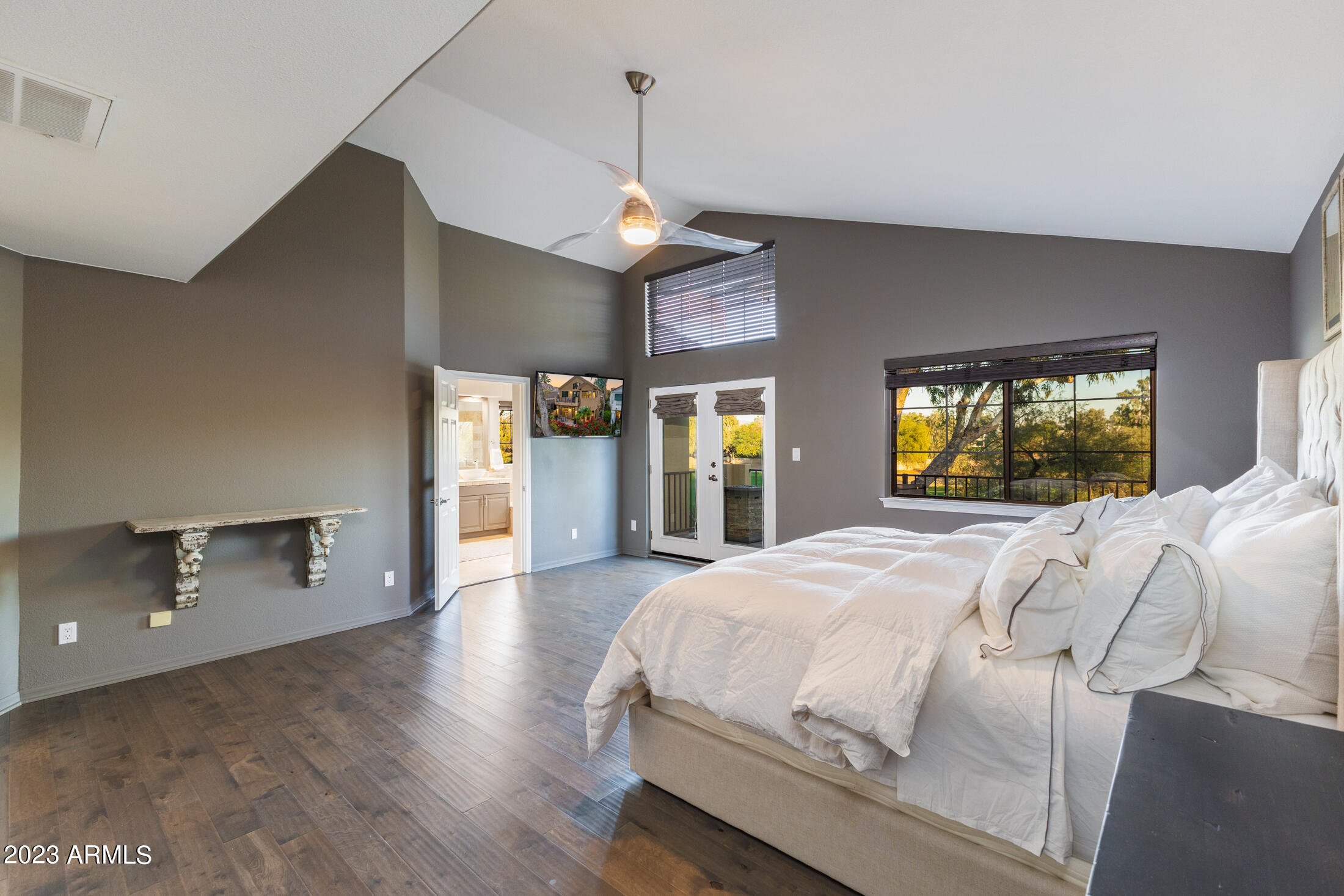 7525 East Gainey Ranch Road, Unit 144 Scottsdale, AZ 85258 - Photo 18 of 63 Primary Suite