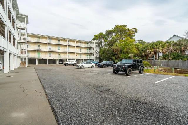 $385,000 | 2262 Folly Road, Unit 2B, Charleston, SC 29412