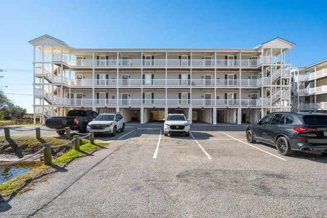 $385,000 | 2262 Folly Road, Unit 2B, Charleston, SC 29412