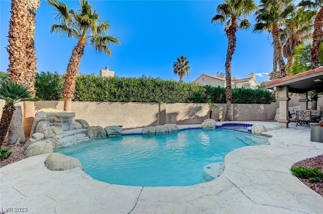 8 Ranger Court Henderson, NV 89074 - Photo 2 of 58