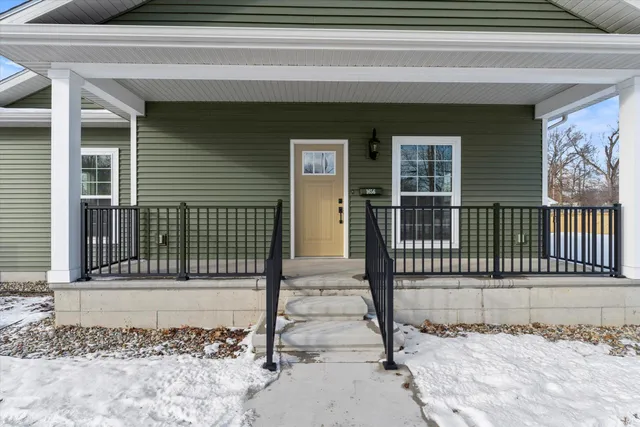 $345,000 | 1656 West Lexington Avenue, Elkhart, IN 46514