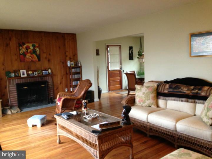 1710 Columbus Road Burlington, NJ 08016 - Photo 2 of 17 Gallery Image 2