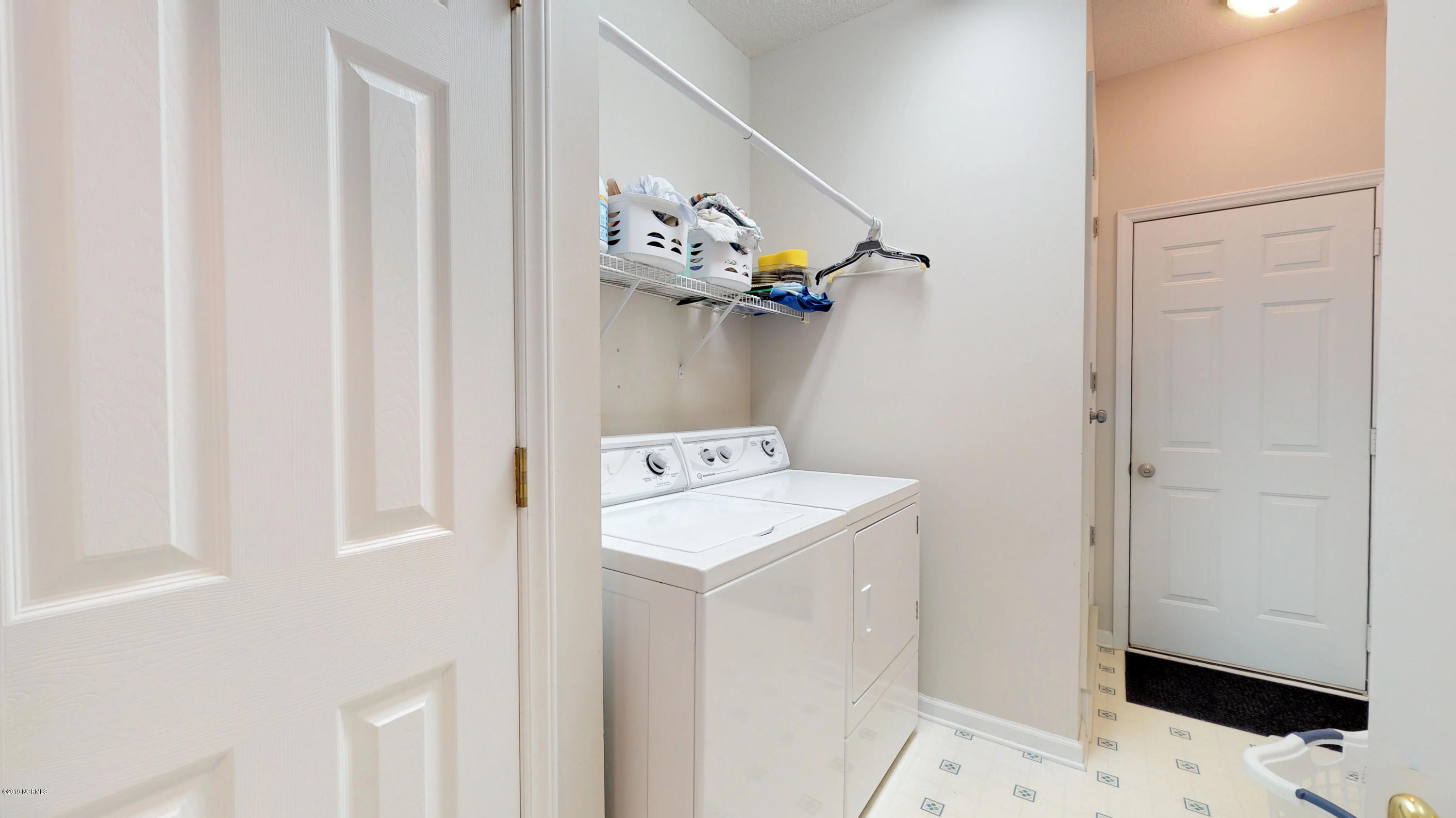 113 Nyon Road New Bern, NC 28562 - Photo 22 of 59 Laundry Room