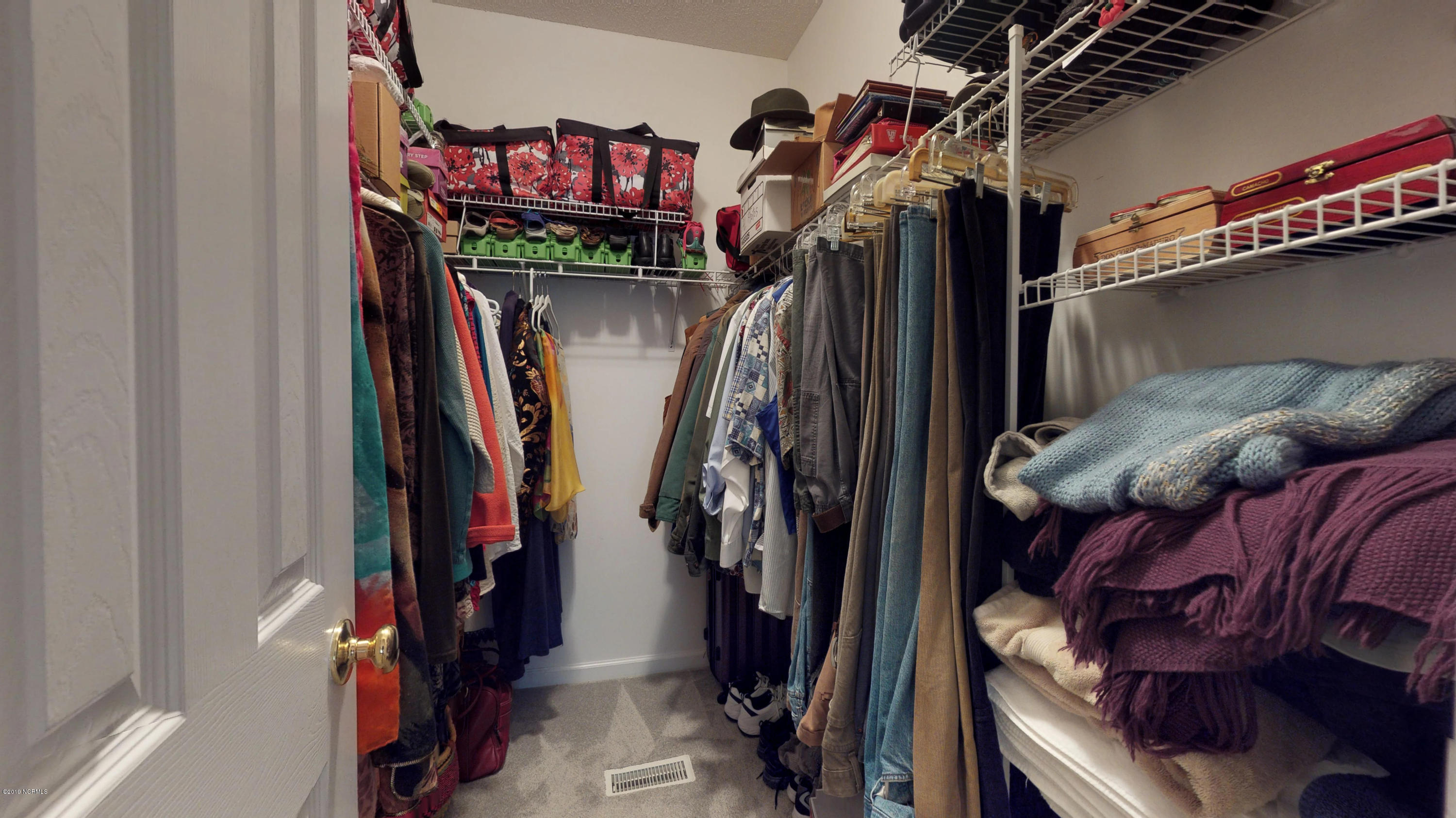 113 Nyon Road New Bern, NC 28562 - Photo 30 of 59 Master Closet