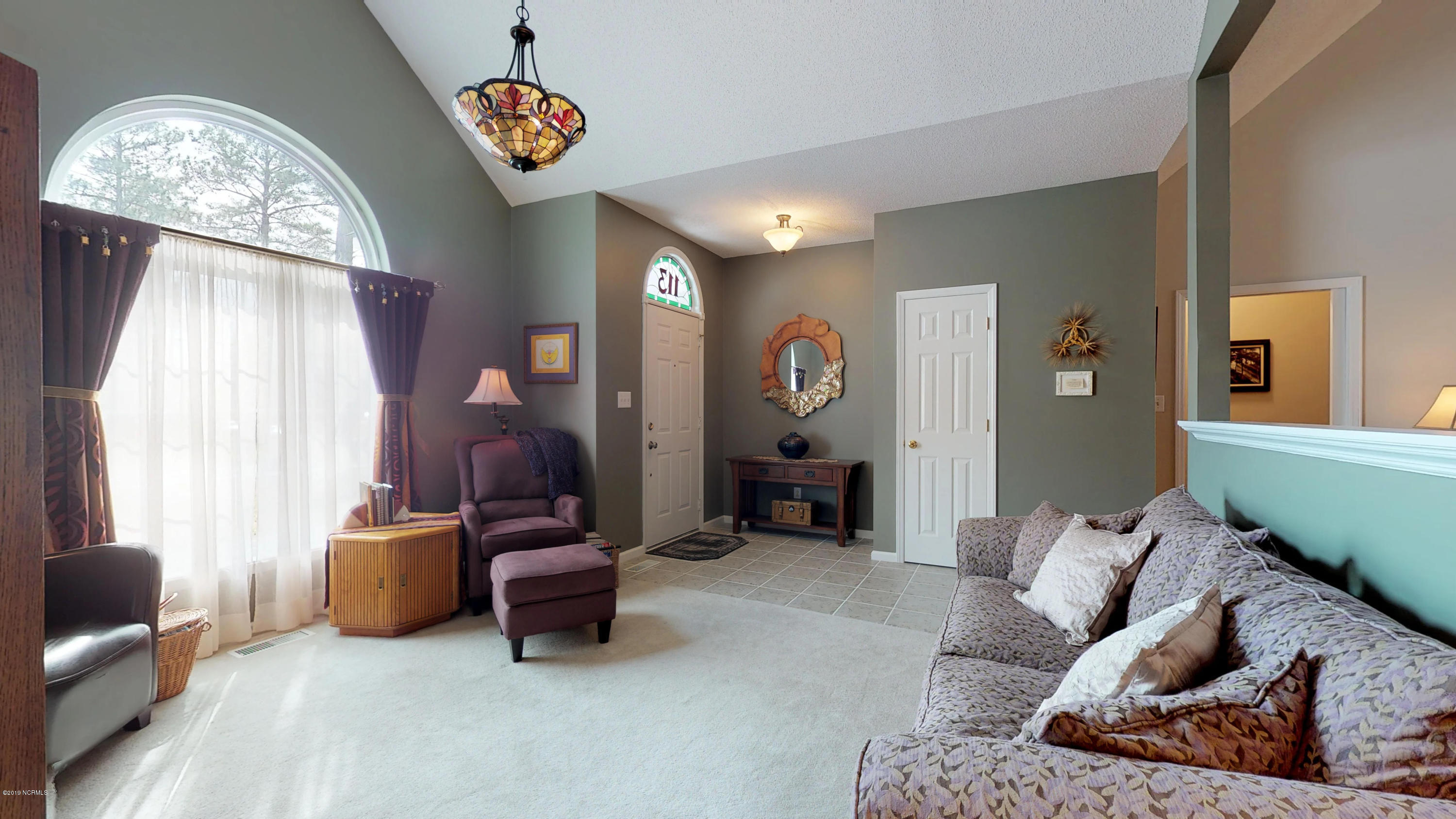 113 Nyon Road New Bern, NC 28562 - Photo 4 of 59 Living Room and Foyer
