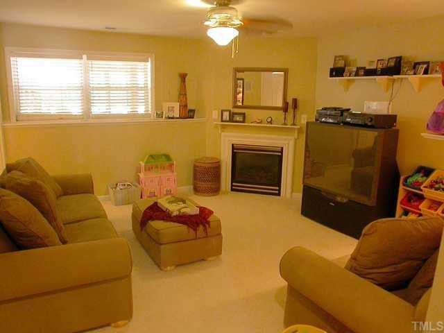 5558 Vista View Court Raleigh, NC 27612 - Photo 2 of 10
