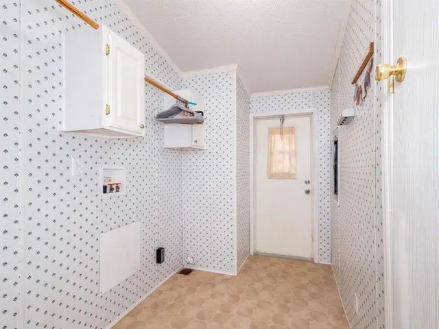 a view of a interior in a room