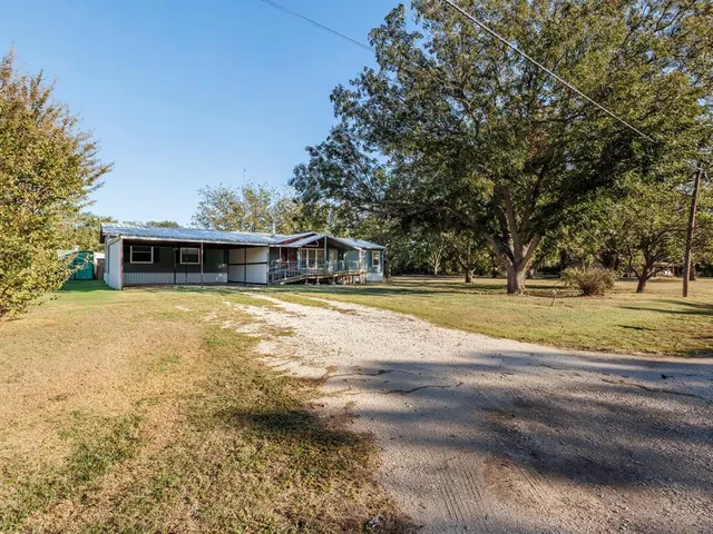 a view of outdoor space