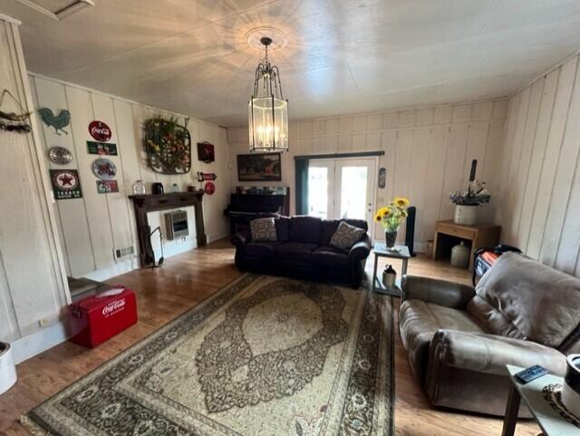 2990 South Riverbend Road Dalton, GA 30721 - Photo 15 of 28 2990 Riverbend den 3
