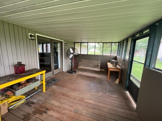 2990 South Riverbend Road Dalton, GA 30721 - Photo 25 of 28 2990 Riverbend screened porch 2