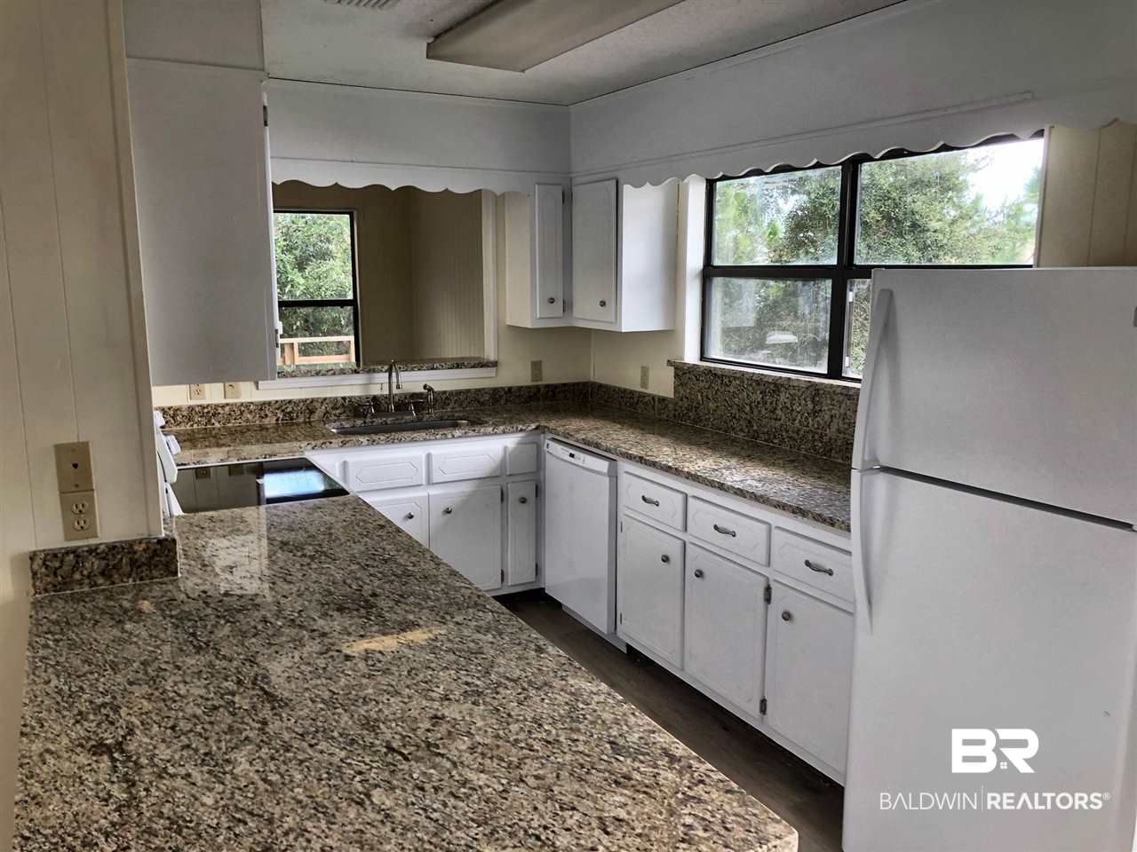 17500 Fort Morgan Road Gulf Shores, AL 36542 - Photo 15 of 30 Big kitchen